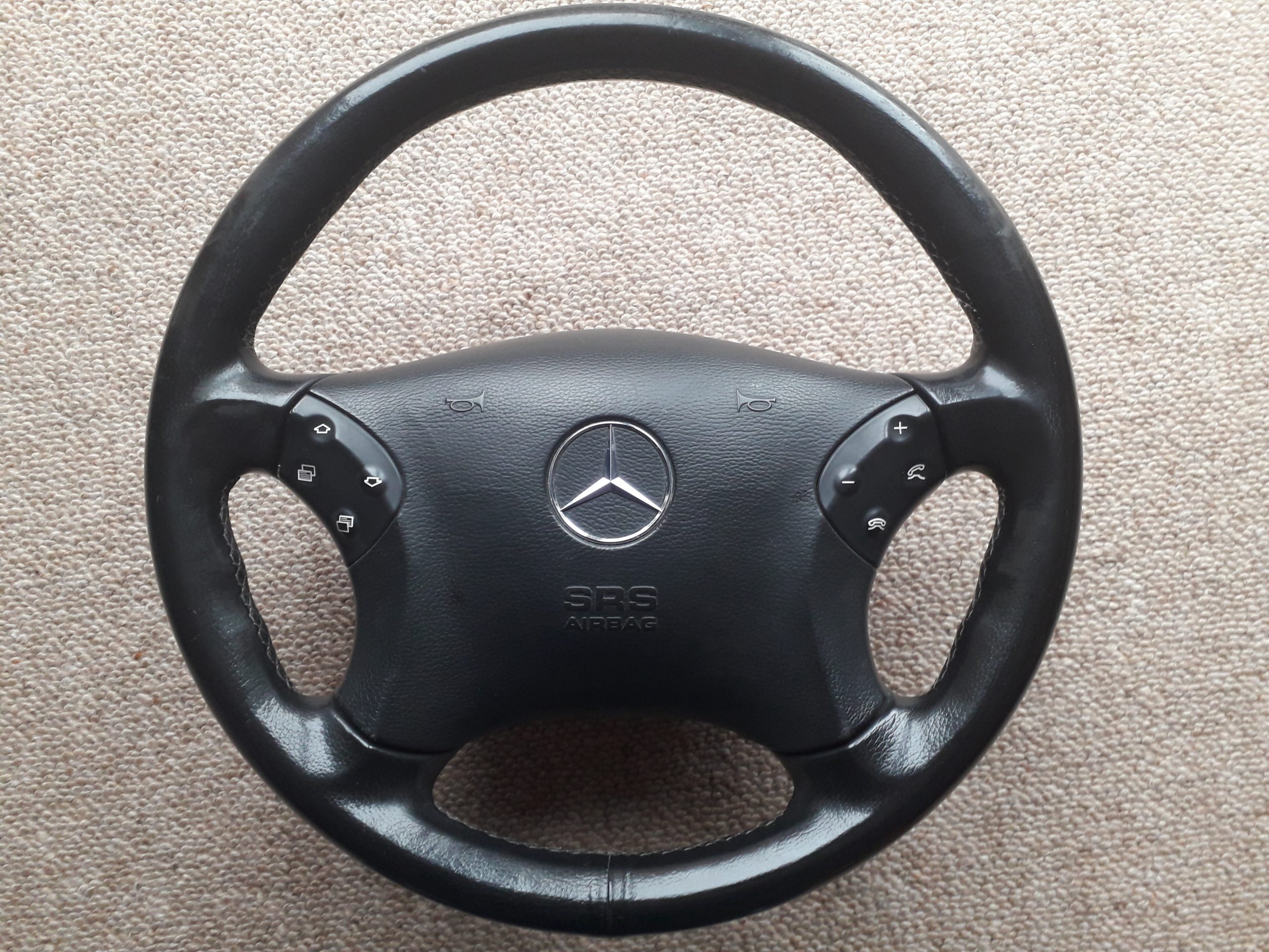 Model S203/W203 Black steering wheel